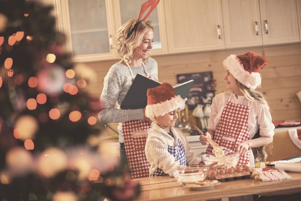 Hearing Aids and Winter: Challenges and Solutions! | Laval Families Magazine | Laval's Family Life Magazine Hearing Aids and Winter: Challenges and Solutions! | Laval Families Magazine | Laval's Family Life Magazine