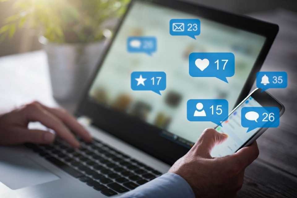 Social Media Strategy for Entrepreneurs | Laval Families Magazine | Laval's Family Life Magazine Social Media Strategy for Entrepreneurs | Laval Families Magazine | Laval's Family Life Magazine