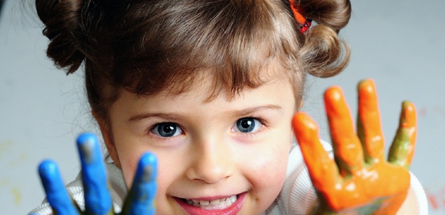 Use arts and crafts materials safely | Laval Families Magazine | Laval's Family Life Magazine Use arts and crafts materials safely | Laval Families Magazine | Laval's Family Life Magazine