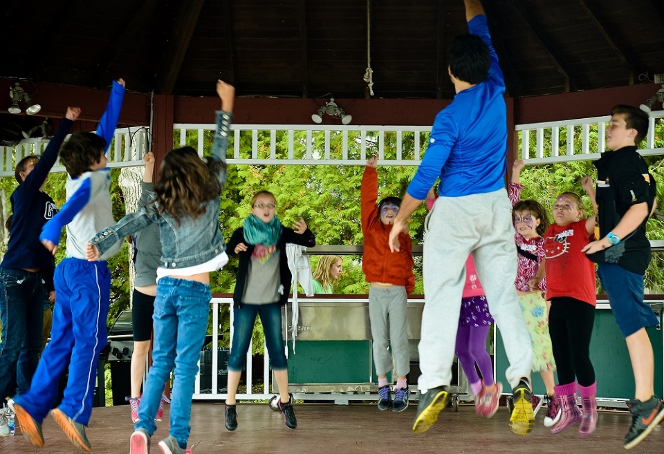Video helps kids with arthritis explain their needs to teachers | Laval Families Magazine | Laval's Family Life Magazine Video helps kids with arthritis explain their needs to teachers | Laval Families Magazine | Laval's Family Life Magazine