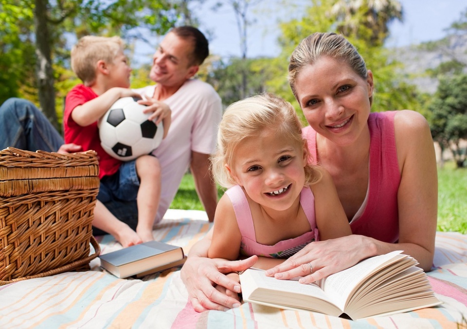 Communication and Parenting: They Need to Go Hand in Hand | Laval Families Magazine | Laval's Family Life Magazine Communication and Parenting: They Need to Go Hand in Hand | Laval Families Magazine | Laval's Family Life Magazine