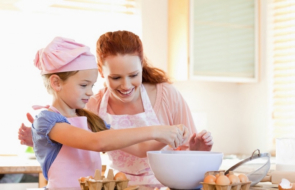 Why Parents Should Teach Their Kids to Cook