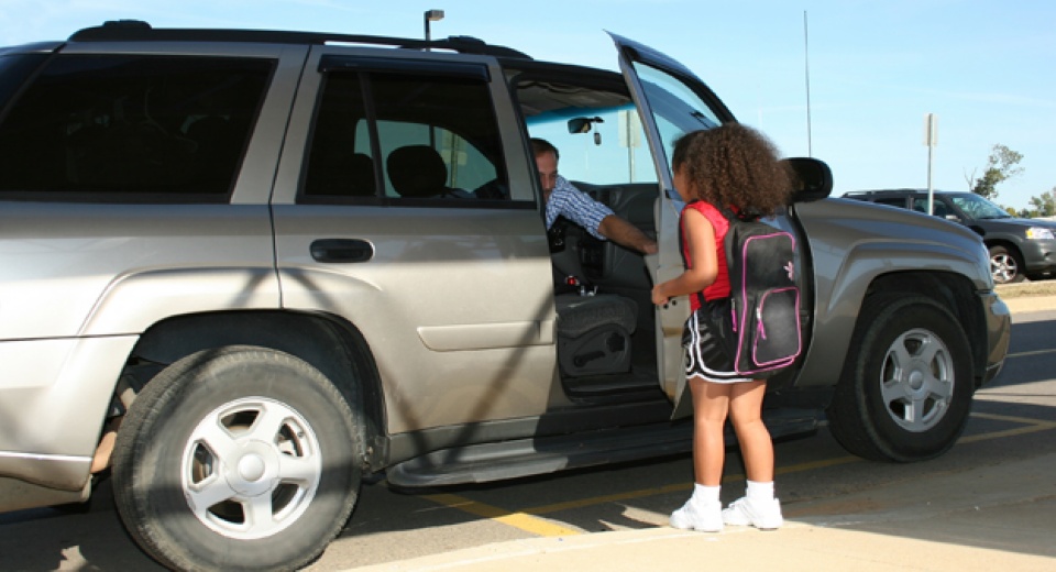 Back to School Safety Tips for Young Children | Laval Families Magazine | Laval's Family Life Magazine