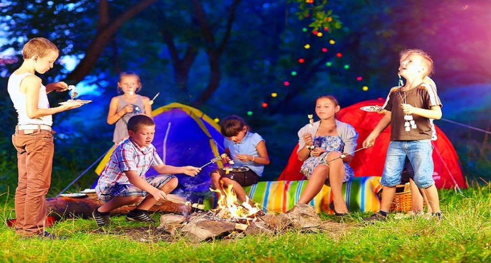 How Summer Camp Prepared Me for Adulthood | Laval Families Magazine | Laval's Family Life Magazine How Summer Camp Prepared Me for Adulthood | Laval Families Magazine | Laval's Family Life Magazine